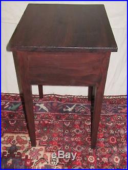 18th Century Hepplewhite Maine Folk Art Painted One Drawer Table In Pine