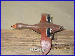 1900s Original Paint PAIR FLYING Mallards folk art carved mini Ducks Duck Decoy