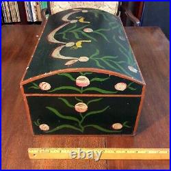 ANTIQUE FOLK ART HAND PAINTED DOME TOP WOOD BOX 17x11x8.25 IN