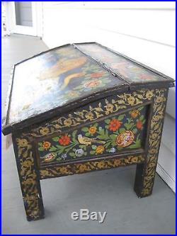 Stunning Paint Decorated Primitive Folk Art Slanted Top Footed Trunk Chest Lion