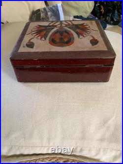 Vintage Folk Art Pennsylvania Dutch Wood Box Fraktur, Inlay design 6/7/2 inches Vintage Folk Art Pennsylvania Dutch Wood Box Fraktur, Inlay design 6/7/2 inches