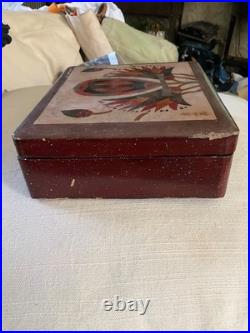 Vintage Folk Art Pennsylvania Dutch Wood Box Fraktur, Inlay design 6/7/2 inches Vintage Folk Art Pennsylvania Dutch Wood Box Fraktur, Inlay design 6/7/2 inches