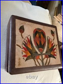 Vintage Folk Art Pennsylvania Dutch Wood Box Fraktur, Inlay design 6/7/2 inches Vintage Folk Art Pennsylvania Dutch Wood Box Fraktur, Inlay design 6/7/2 inches