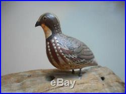 Vintage hand carved and painted Bob White Quail. Folk Art carved & painted Quail